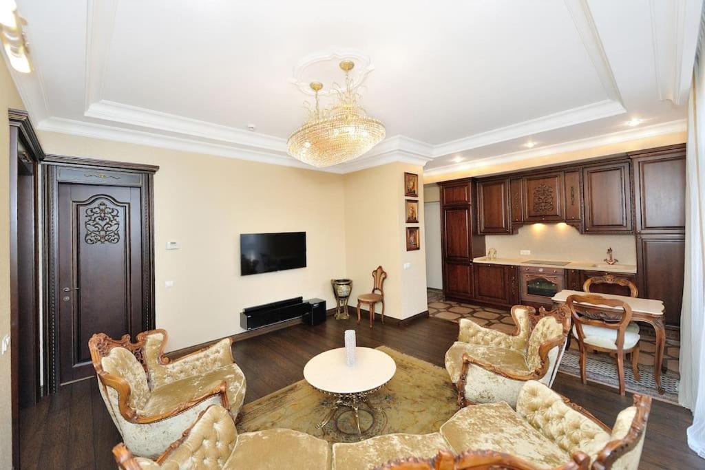 Luxury Old Town Apartament